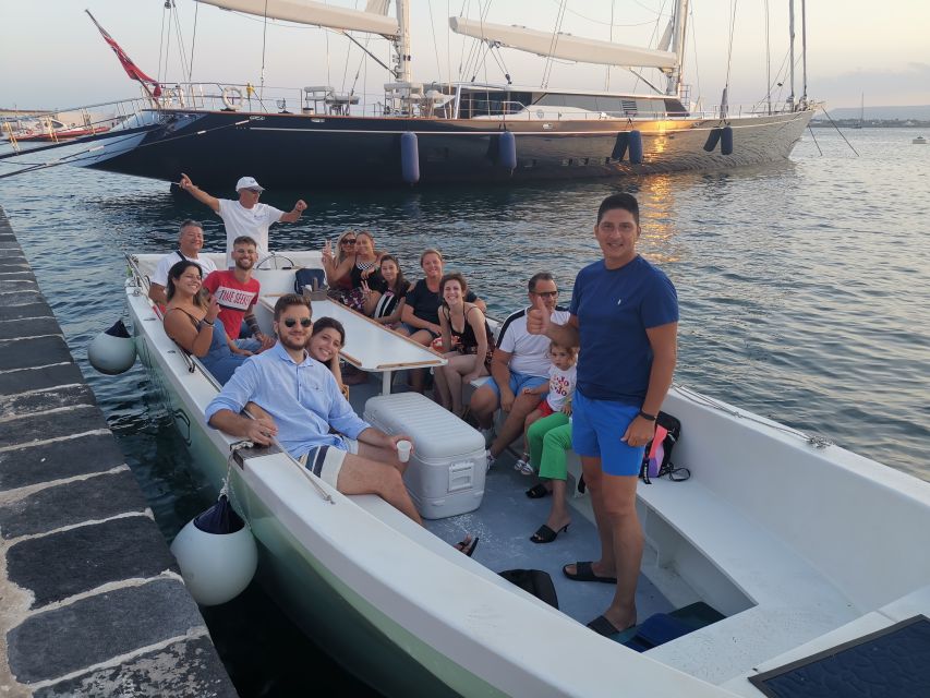 Syracuse: Ortigia Sunset Cruise with Aperitif - Guide quality and language expectations