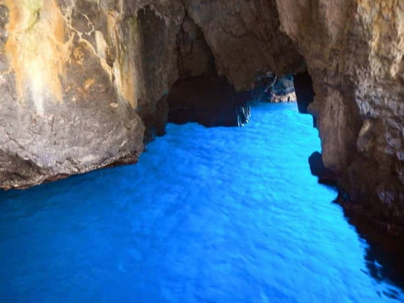Taormina: Boat Tour with Aperitif on Isola Bella - Swimming near Isola Bella