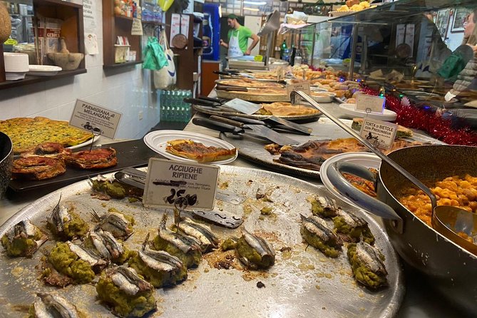 Taste Genoa: A Full Meal Walking Food Tour by Do Eat Better - Sweet finish at Piazza De Ferrari