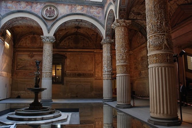 The Best of Florence Walking Tour in a Small Group - Why This Florence Walk Works Best on Your First Day