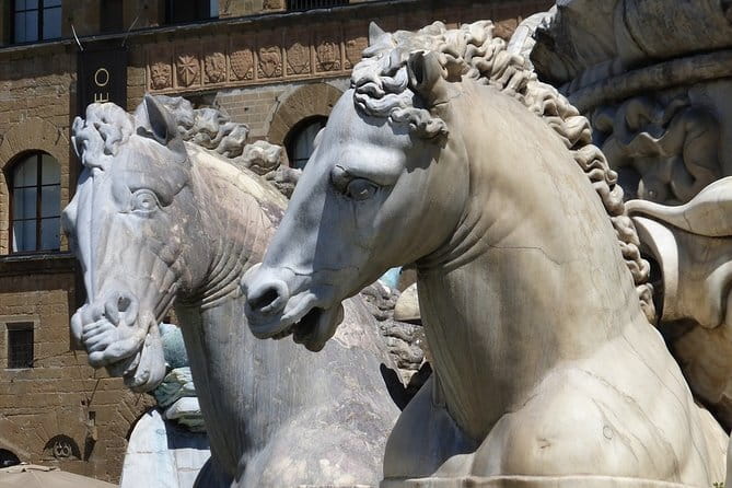 The Best of Florence Walking Tour in a Small Group - Palazzo Medici Riccardi and the Rise of a Banking Dynasty