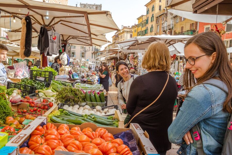 The Highlights of Verona Small Group Walking Tour - Piazza delle Erbe: Verona’s Everyday Center