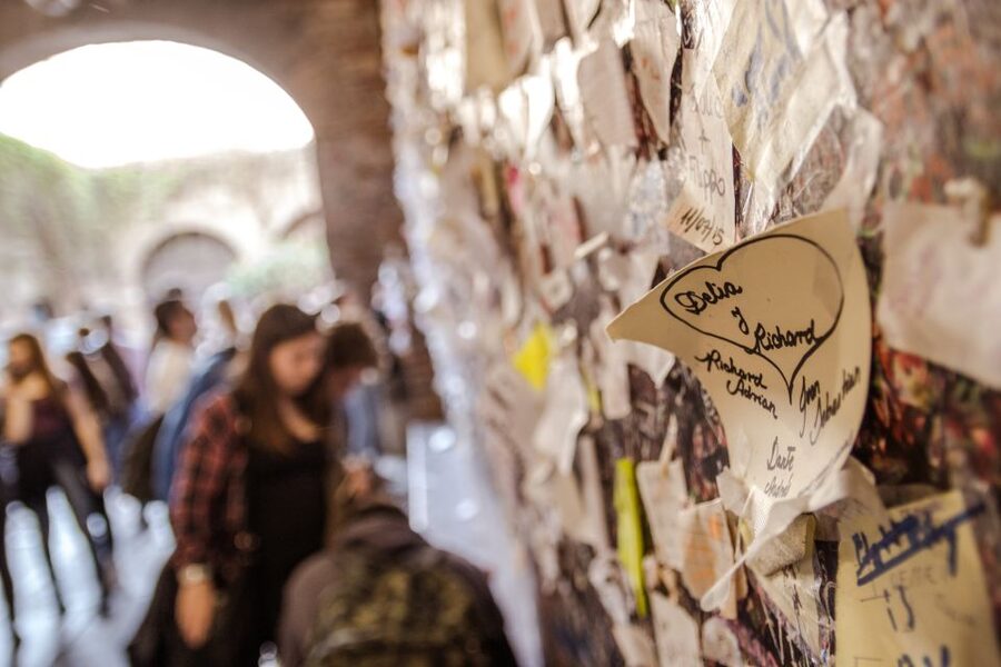 The Highlights of Verona Small Group Walking Tour - Piazza dei Signori and Verona’s Civic Story
