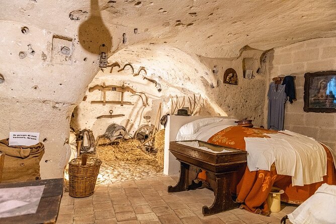 The Sassi of Matera - Entering the Sassi by stairway
