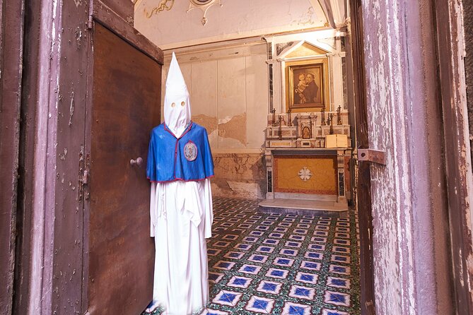 The Skull with the Ears: the Cult of the Dead in the Church of S. Luciella - What the restoration tells you about Naples