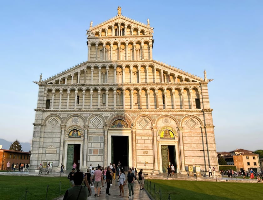 Timed Entrance to Leaning Tower Pisa & Cathedral with Audio - Taking in Pisa from the top