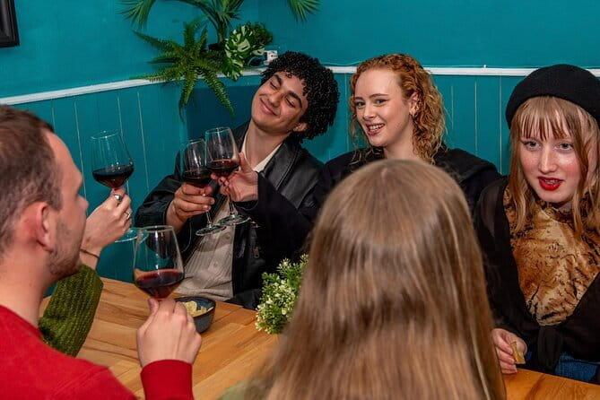 Tipsy Tour: Guided Bar Crawl In Florence with Dark History - Why this Florence bar crawl works