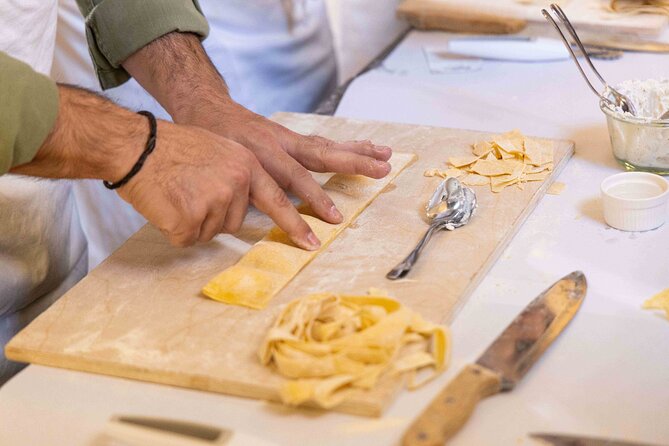 Top Class of Ravioli, Fettuccine and Tiramisu Workshop in Rome - Fettuccine with your choice of Roman sauce