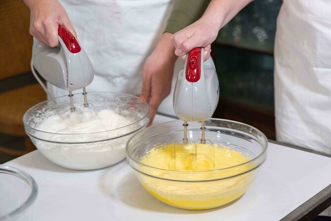 Top Class of Ravioli, Fettuccine and Tiramisu Workshop in Rome - Starting with tiramisu