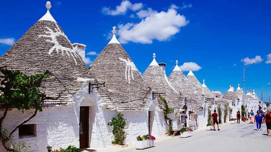 Tour di Alberobello e Matera in bus privato da Bari - Why this Bari day trip makes sense