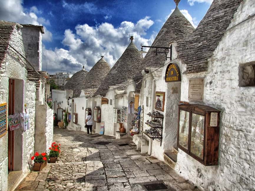 Tour of Alberobello and Guide to Matera, from Bari - Food and free time strategy