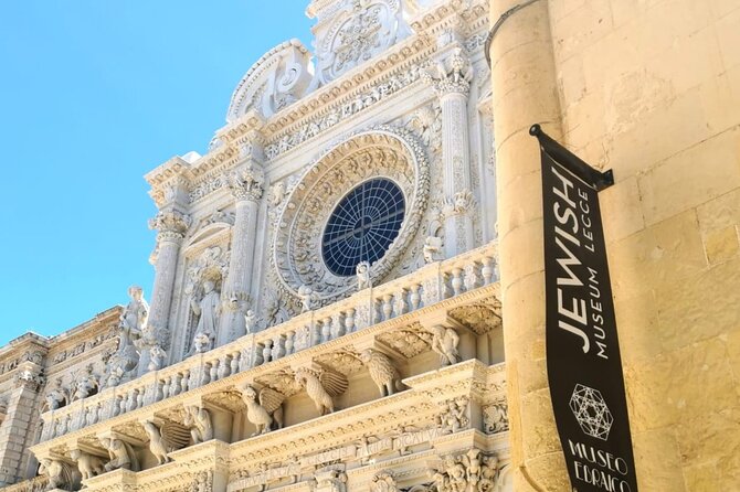 Tour of Lecce with a visit to the basement of the ancient synagogue - Reading the symbols of Santa Croce