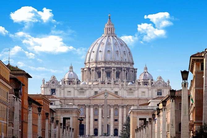 Tour of St Peter's Basilica with Dome Climb and Grottoes - The five things to know before booking