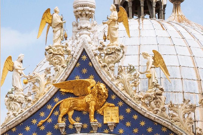 Tour of Venice in Doge's Palace and St Mark's Basilica - St. Mark’s Basilica: gold, domes, and Byzantine light