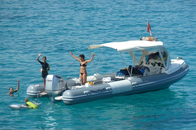 Tour to Figarolo Island with the possibility to observe dolphins - Who will enjoy this Olbia boat trip