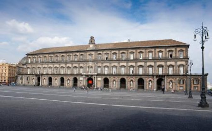 Tramvia Napoli: Easy Drop-On Drop-Off Tour to Explore Naples - Key points to know before booking