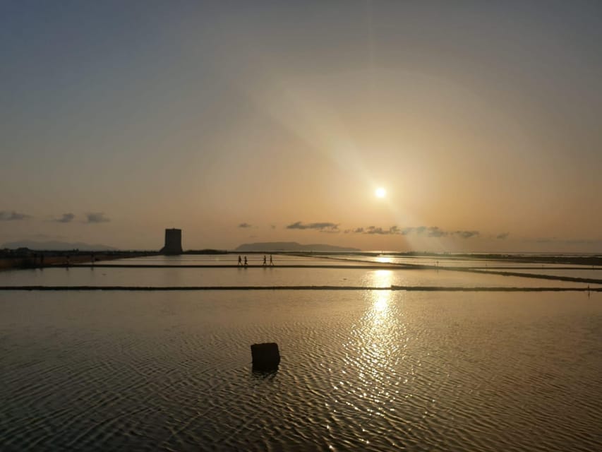 Trapani: Salt Pans Sunset Tour and Flamingo Way - Chiusicella and Calcara: salt, birds, and working scenery