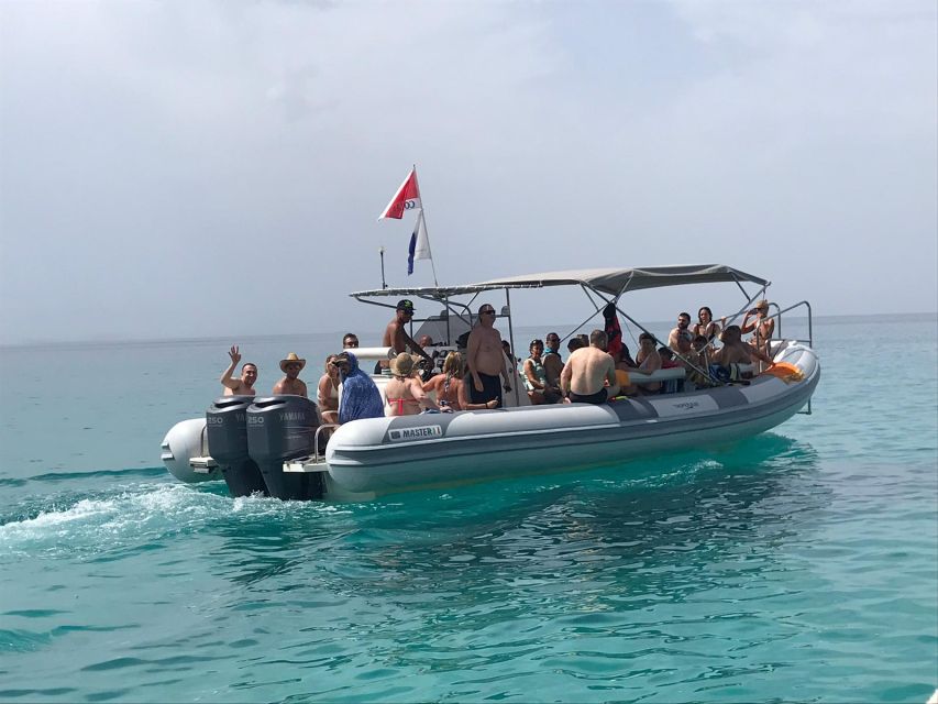 Tropea: Capo Vaticano Boat Trip with Snorkeling & Drink - What the onboard atmosphere is really like