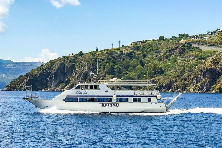 Tropea: Lipari, Panarea, and Stromboli Boat Tour by Night - Key points to know before you book