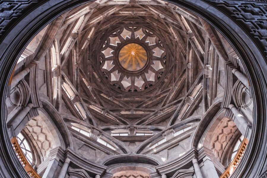 Turin: Savoy Royal Palace Small Group Guided Tour - Key points at a glance