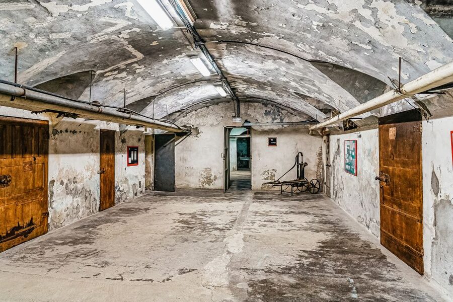Turin: Underground Tunnels Guided Tour - Comfort, access, and who should skip it