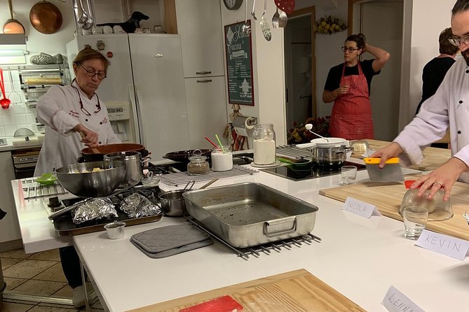 Tuscan Cooking Class in Central Siena - How much hands-on cooking should you expect?