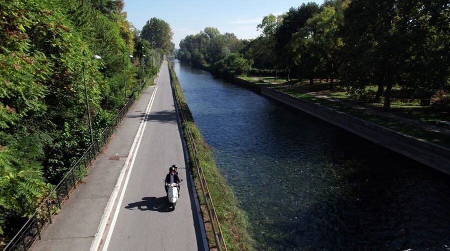 Tuscany by Vespa Full-Day Tour to Chianti Wine Region - Riding a 50cc Vespa through Tuscany