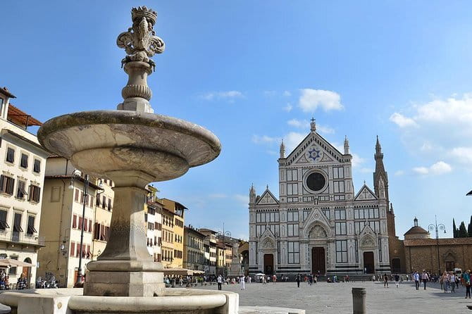 Uffizi Gallery: Entry tickets + audio guide - The optional guided tour with Mary or Olga