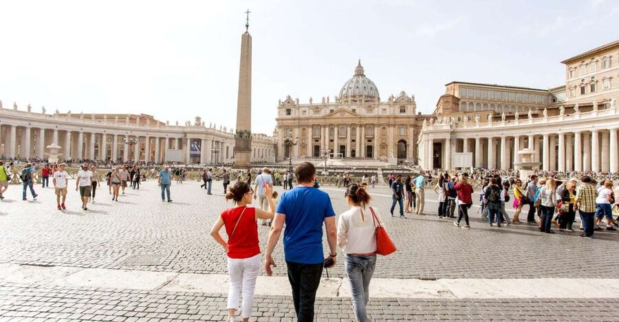 Vatican City: Skip-the-Line Vatican Museums & Sistine Chapel - Why the Vatican needs a guided route