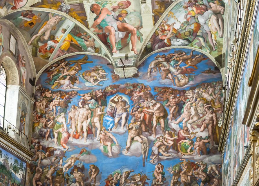 Vatican City: Vatican Museums & Sistine Chapel Entry Ticket - Crowds, comfort, and what to wear