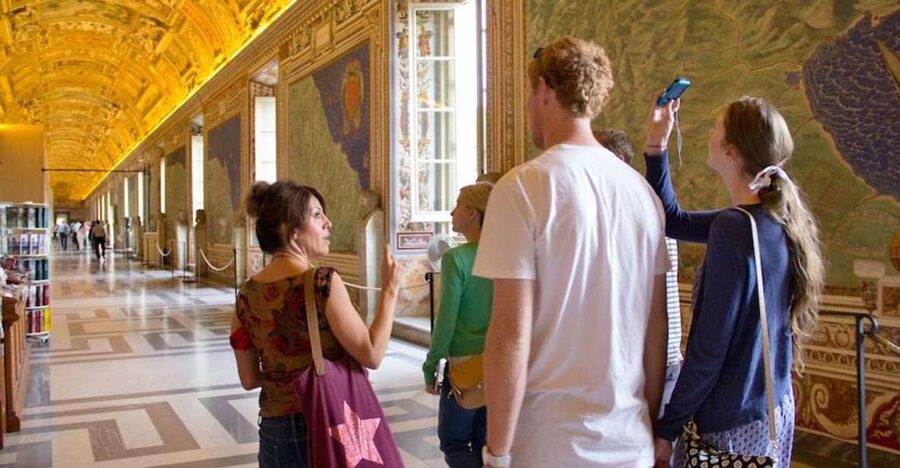 Vatican: Early Entry to Museums, Sistine Chapel & St Peter's - Why an early Vatican tour is worth considering