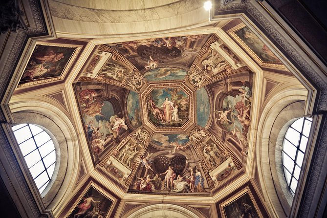 Vatican Museums and Sistine Chapel Fast-Track Tour - Why the fast-track entry matters at the Vatican
