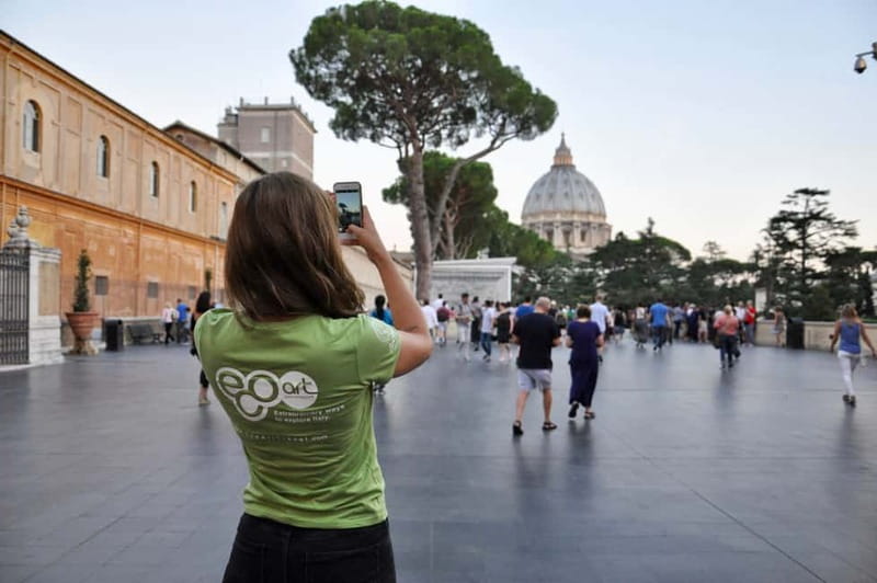 Vatican: Museums, Raphael & Sistine Chapel + Basilica Option - Meeting your guide near Via Tunisi