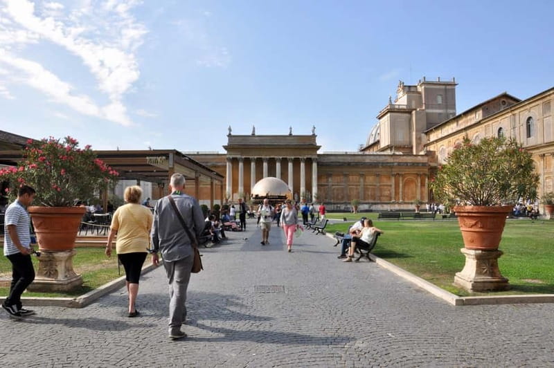 Vatican: Museums, Raphael & Sistine Chapel + Basilica Option - The Sistine Chapel: prepare for a quiet, crowded finish