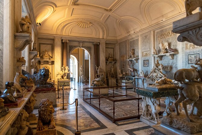 Vatican Museums, Sistine Chapel and St. Peter's Basilica Tour - Guides, headsets, and the human factor