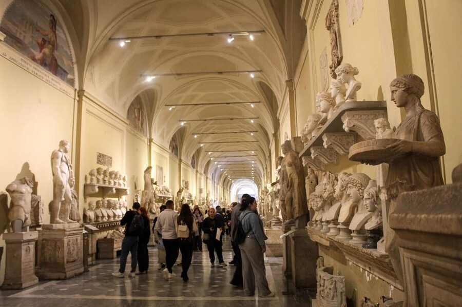 Vatican Museums, Sistine Chapel and St. Peter's Guided Tour - Two hours among the Vatican Museums