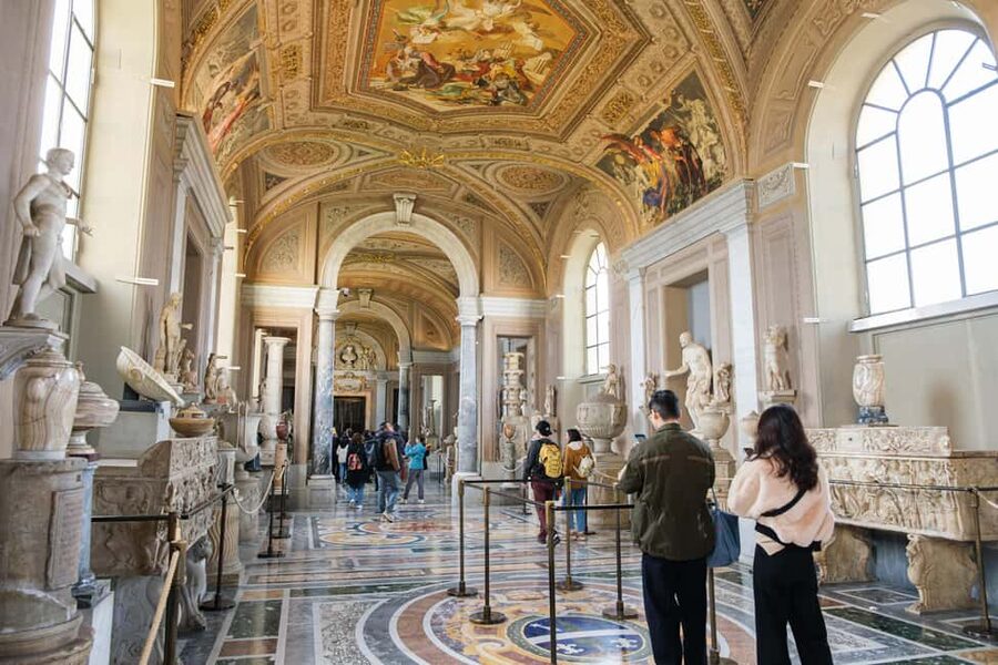 Vatican Museums & Sistine Chapel Guided Tour - Crowds, Walking, and the Actual Pace