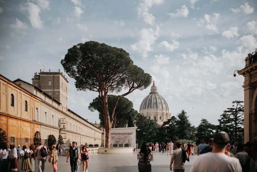 Vatican Museums & Sistine Chapel Skip-the-Line Guided Tour - Meeting at Antico Caffè Candia