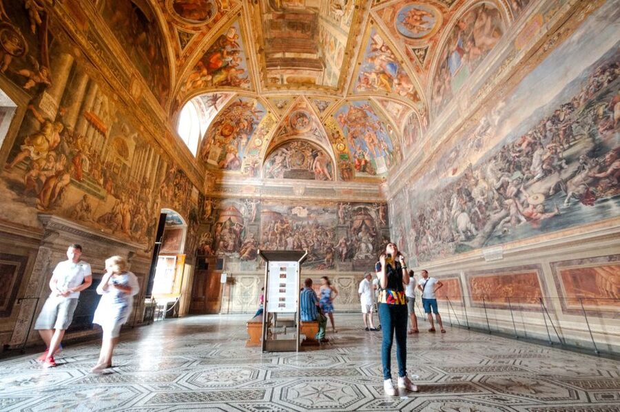 Vatican Museums, Sistine Chapel & St Peter's Basilica Tour - Crowds, timing, and group size