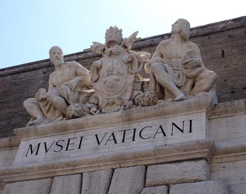 Vatican Museums, Sistine Chapel & St. Peter's Square Tour - Vatican Museums: a strong beginning