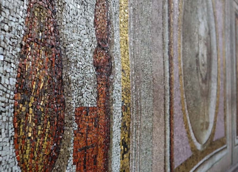 Vatican: St. Peter’s Basilica, Dome Climb & Papal Tombs Tour - Dress, bags and physical demands