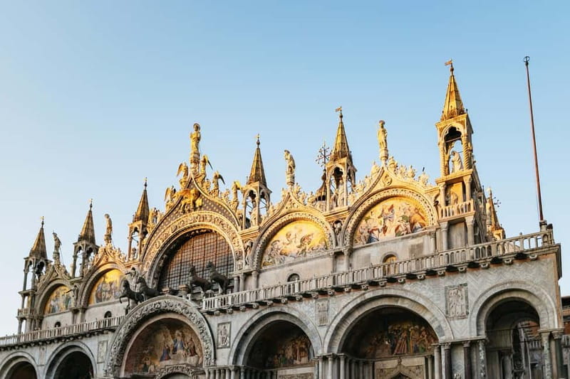 Venice: After-Hours St. Mark’s & Doge's Palace Tour - Small groups and headsets improve the visit