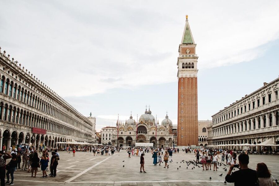 Venice: After-Hours St. Mark’s & Doge's Palace VIP Tour - Doge’s Palace: entering the machinery of Venetian power