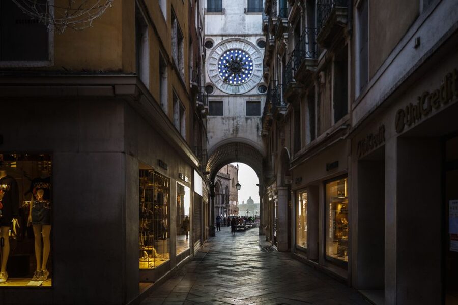 Venice: City Center Historical Guided Walking Tour - Weather, High Water, and What to Wear