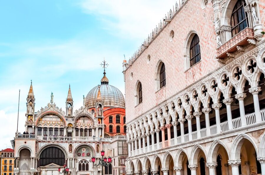 Venice: Doge's Palace and St. Mark's Basilica Tour - Crossing the Bridge of Sighs into the prison
