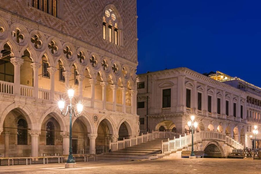 Venice: Doge's Palace, Bridge of Sighs, Prisons, Correr & Audioguides - What This Venice Ticket Really Includes