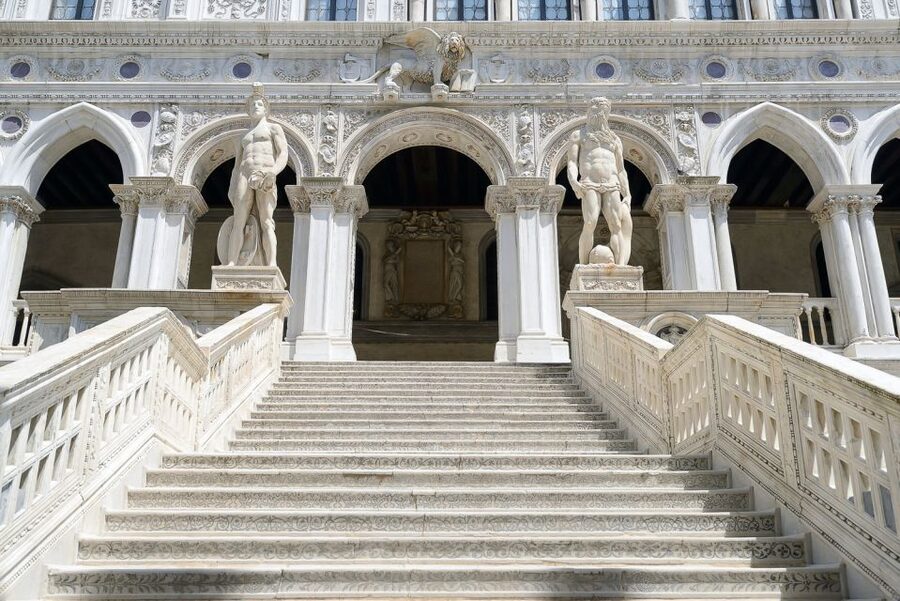 Venice: Doge's Palace Reserved Entry Ticket - Choosing your timing and preparing for the visit