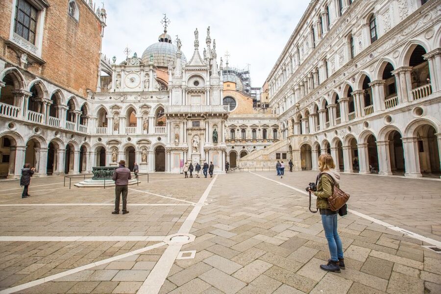 Venice: Doge's Palace Skip-the-Line Tour with Prisons - Art that makes more sense with context