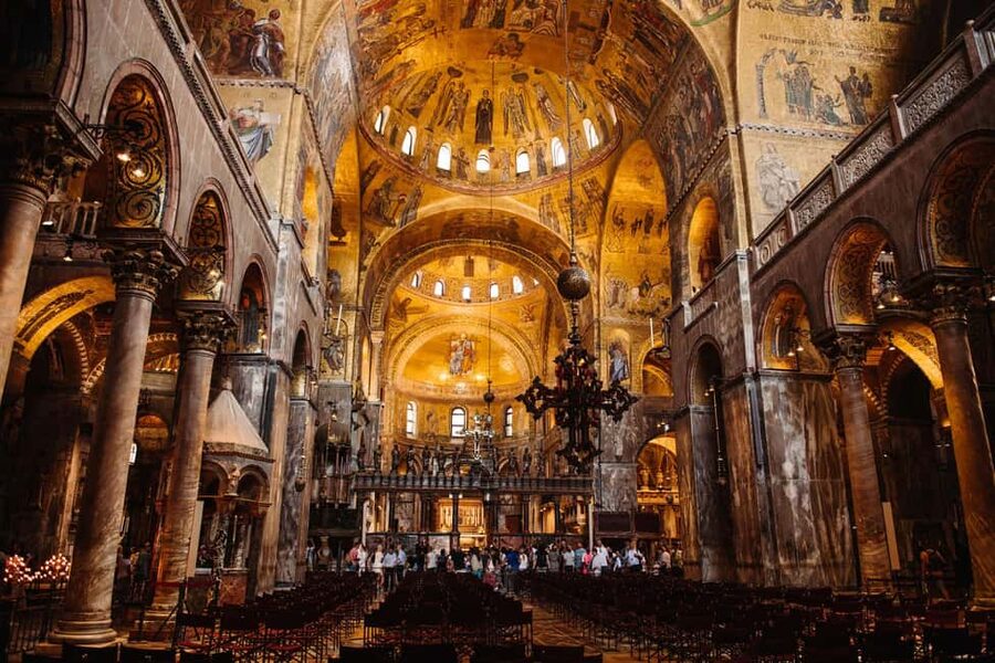 Venice: Doge's Palace & St Mark's Tour with Upgrade Option - Guide quality makes the short schedule work