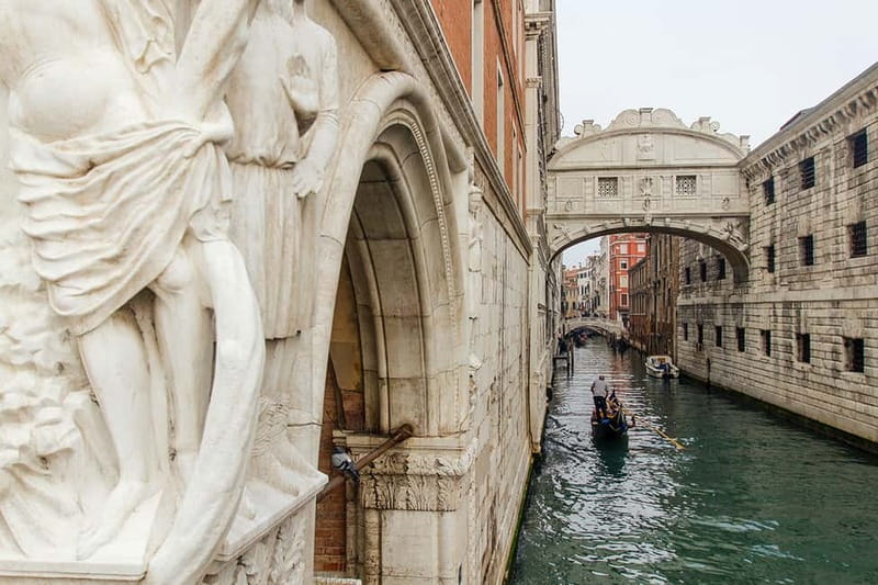 Venice: Doges Palace, Prison, and Secret Passageways Tour - Key points to know before booking